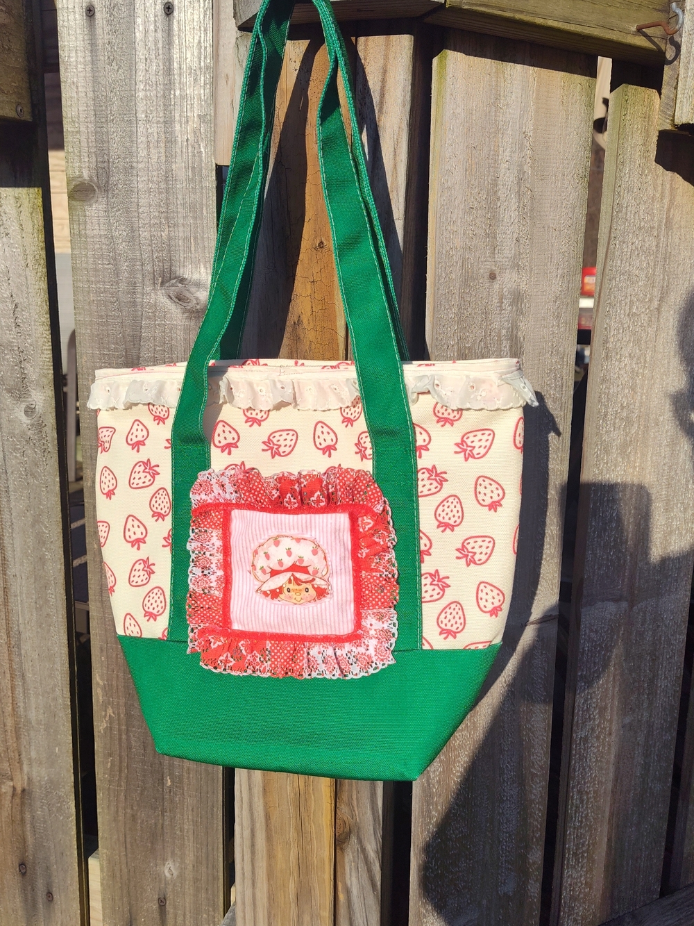 Green and Cream Strawberry shortcake   Bag
